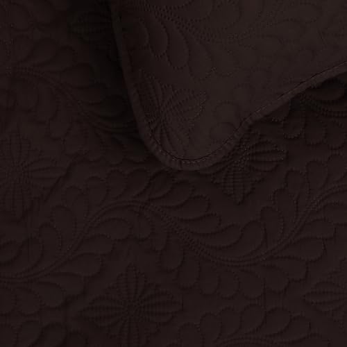 51% Off Easy-Going Twin Reversible Quilt Set with Pillow Sham - Image 3
